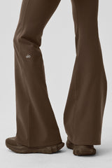 Airbrush Low-Rise Flare Legging (Regular) - Espresso